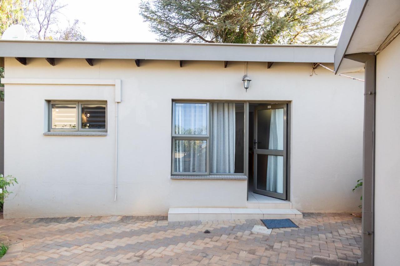 Glen Maine Guest House Pretoria-Noord Dış mekan fotoğraf