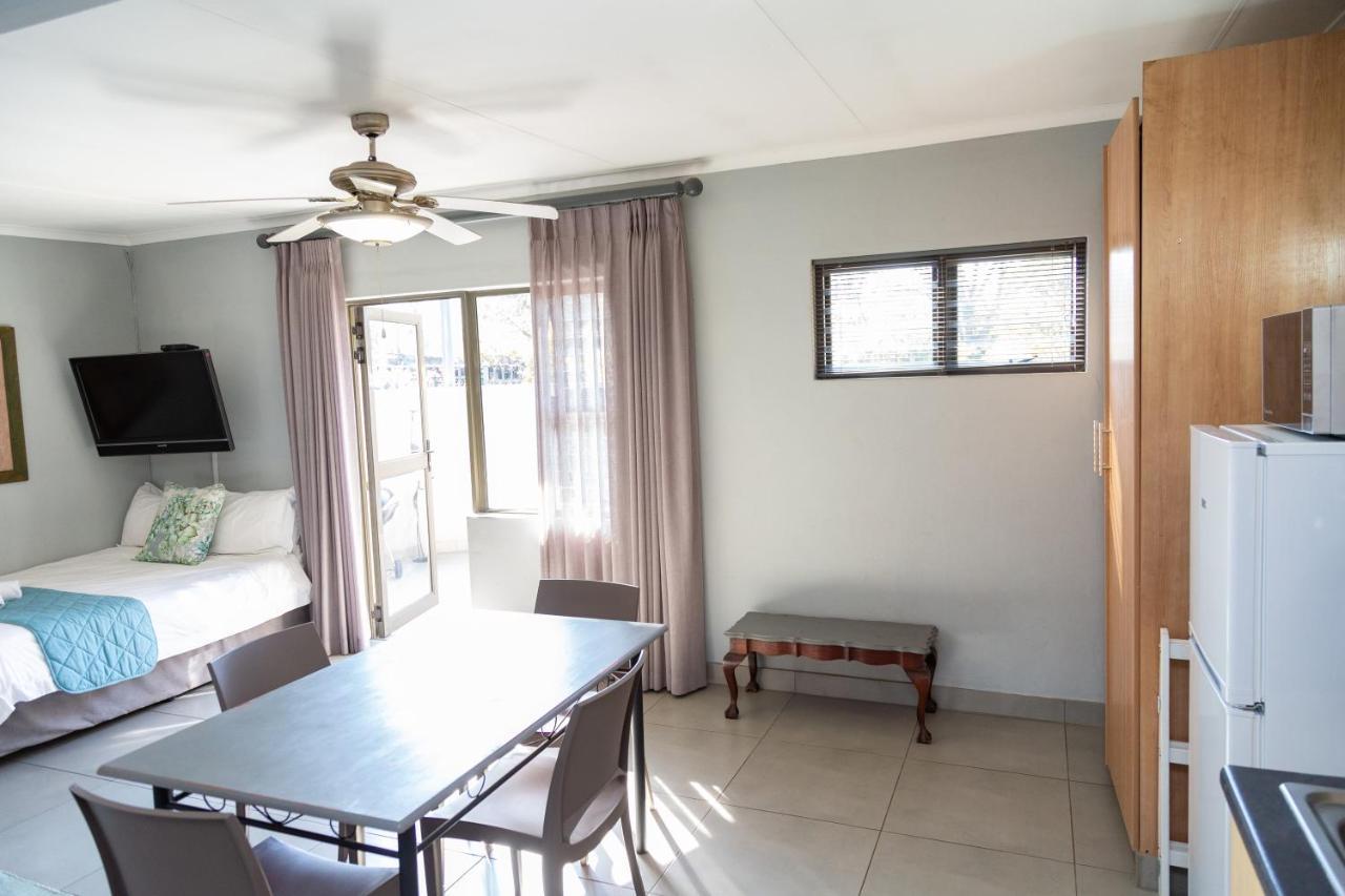 Glen Maine Guest House Pretoria-Noord Dış mekan fotoğraf